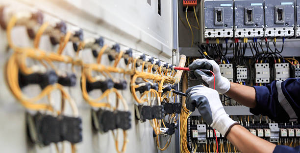 Professional Electrician technician working in Cutlerville, MI